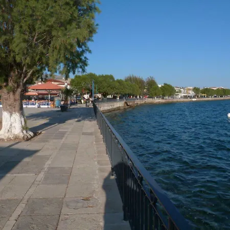 Apt 30m From Beach Apartment Amarynthos